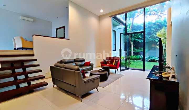 Rumah Minimalis Modern Di Sutami Sayap Setrasari 