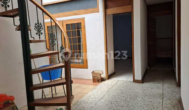 Disewakan Rumah Full Furnish -didaerah Setra Sari Siap Huni  2