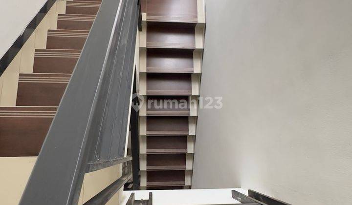 Rumah Baru Sudah Terenovasi-di Komplek Grand Sharon Soekarnohatta 1