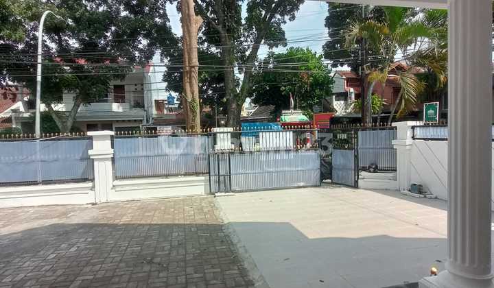 Disewakan Rumah 2 Lt Di Sayap Burangrang Lengkong 2