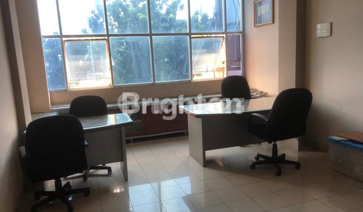 4-STOREY SHOPHOUSE MERUYA 2