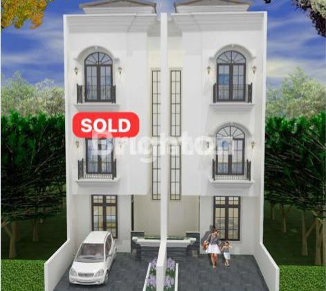 RUMAH BARU 3 LANTAI TAMAN RATU 1