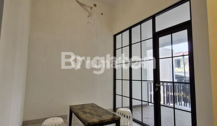 RUMAH SIAP HUNI DI TOMANG (RUMAH PINGGIR JALAN BESAR, BELAKANG GEDUNG PANORAMA) 2