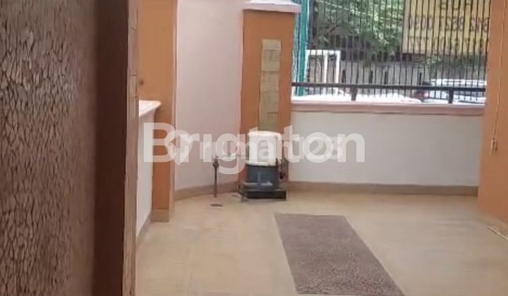 HOOK HOUSE 2.5 FLOORS TANJUNG DUREN SEMI-FURNISHED