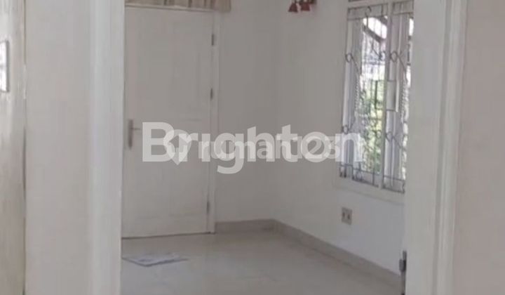 Rumah Hook 2,5 Lantai Tanjung Duren Semifurnish 2