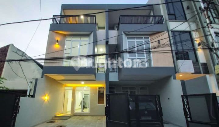 3-STORY NEW HOUSE IN DURI KEPA
