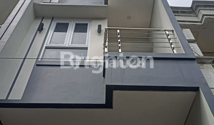 RUMAH 3 LANTAI INDENT TANJUNG DUREN