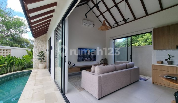 Villa Baru Bergaya Mediteranian Gayang Sari Kutuh Pandawa, Bali 1