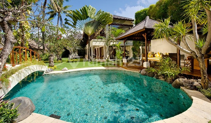 Villa Terbesar dan Mewah Lokasi Strategis Sanur Denpasar Bali
