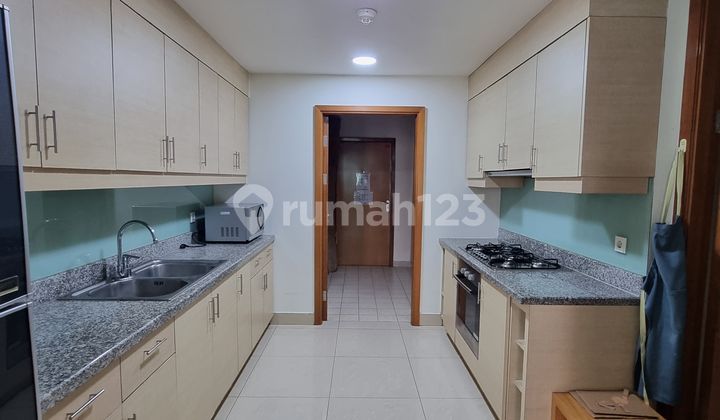 PAKUBUWONO RESIDENCE 2BR + 1 FURNISH TOWER BASSWOOD  2