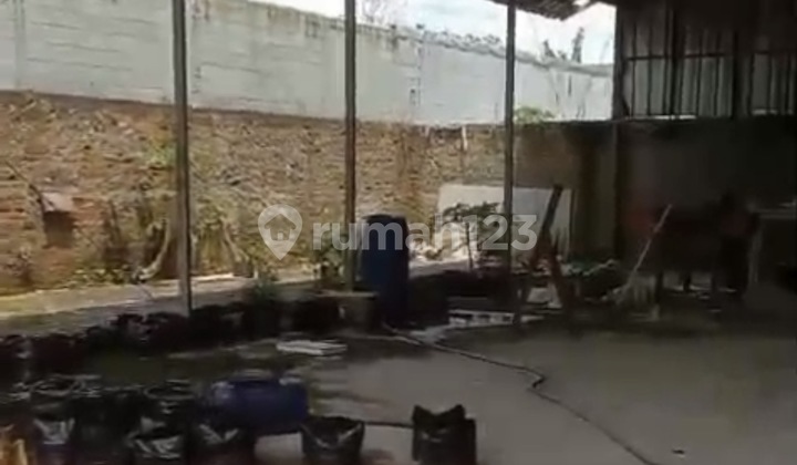 Dijual Tanah + Bangunan Ex Workshop Karoseri