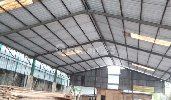 Dijual Ex Pabrik Kayu Pinggir Jl. Padat Karya Curug, Tangerang