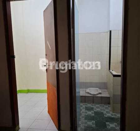 Di Sewakan Ruko 3,5 Lantai Di Perukoan Daan Mogot Baru, Kalideres, Jakarta Barat Di Sewakan Ruko 3,5 Lantai Di Perukoan Daan Mogot Baru, Kalideres, Jakarta Barat