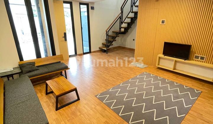 Rumah 2 Lantai Di Limo Depok 1,150 Milyar