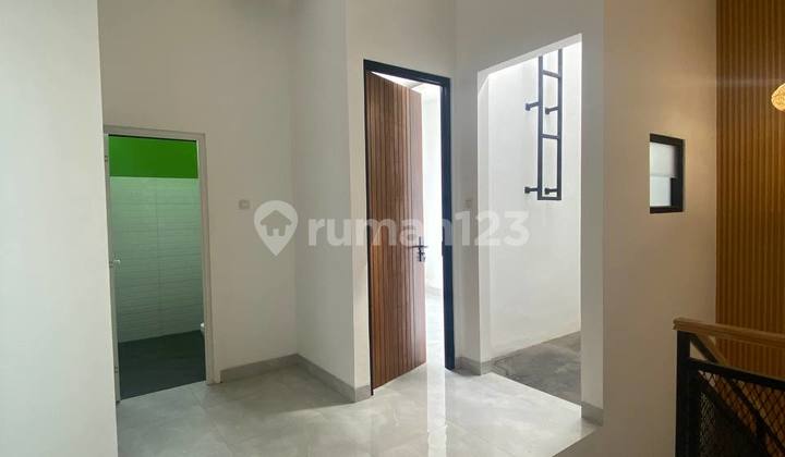 Rumah 2 Lantai Di Beji Depok 900jtan