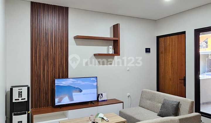 House 939 million 5 Minutes to Desari Toll Road 2