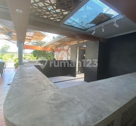 Space for Coffee Shop and Food Express