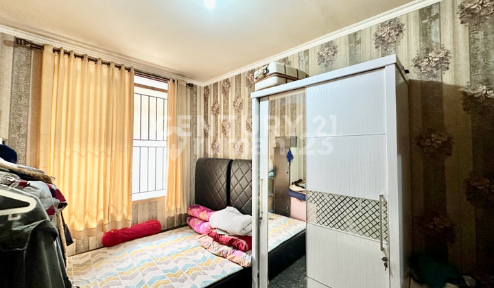 kamar tidur rumah modern minimalis di istana
