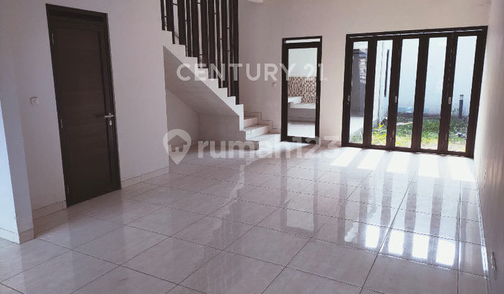 New 2-Storey House, Pasteur Wing, Cipta Graha Complex