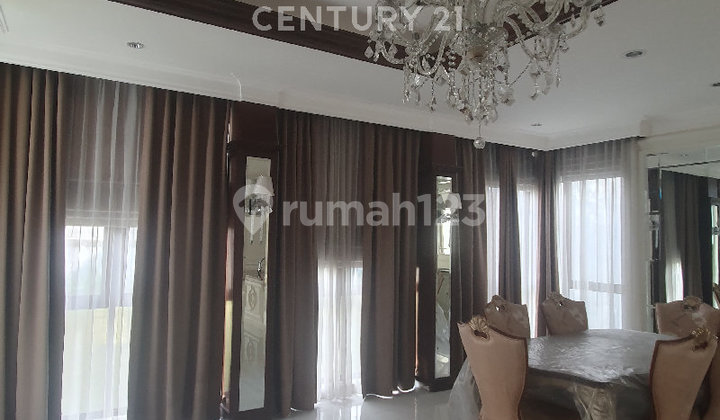 Luxury 3-Story Furnished House, Dago Pakar, Bandung Luxury 3-Story Furnished House, Dago Pakar, Bandung