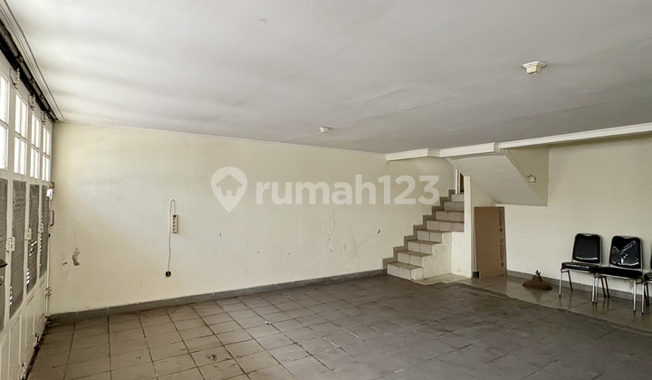 Flamboyan Golf PIK Luxury Corner House 15x23 5+1BR Freehold Certificate 2