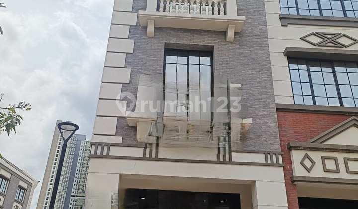 Ruko Osaka Hoek PIK 2 5x15 Semi Furnish Ramai Siap Pakai Bisa KPR