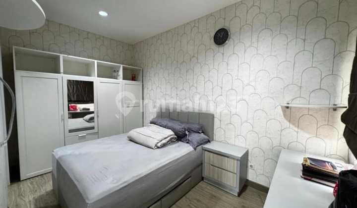 KPR / Cash Rumah The Riviera Luas 8X15 2 Lantai Full Furnish 2