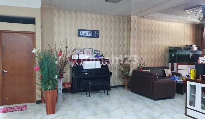 Rumah 4 Lantai!! Taman Surya Luas Tanah 192m2 2