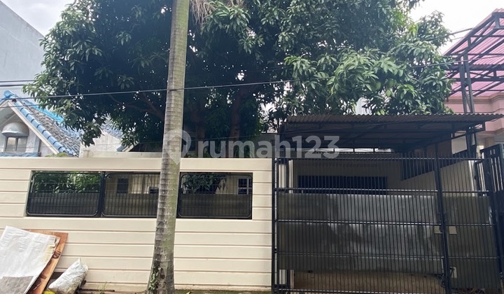 Rare Find!! Citra 5 Area 200M2, 1 1/4 Floors