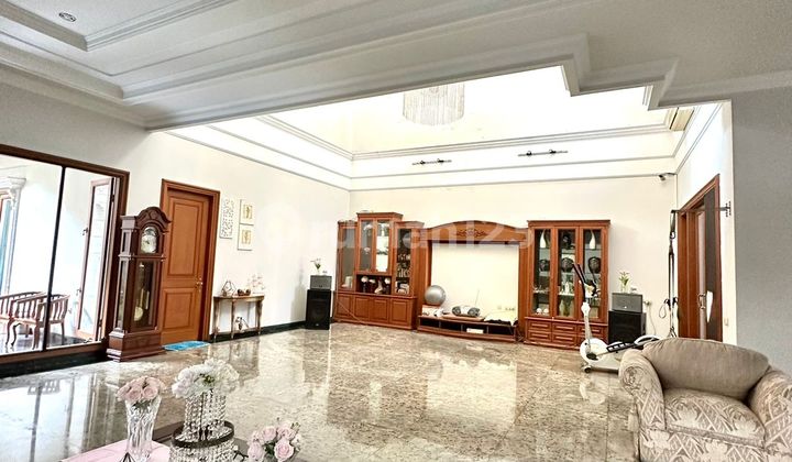 Rumah Mewah Intercon Kebon Jeruk Luas 800M2 Siap Huni