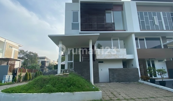 Rumah Citra Garden 8 Luas 12X15m Hoek Siap Huni