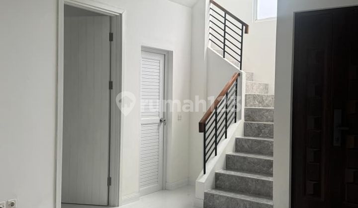 Brand New!! The Icon BSD House 2 Floors Area 112m² Brand New!! The Icon BSD House 2 Floors Area 112m²