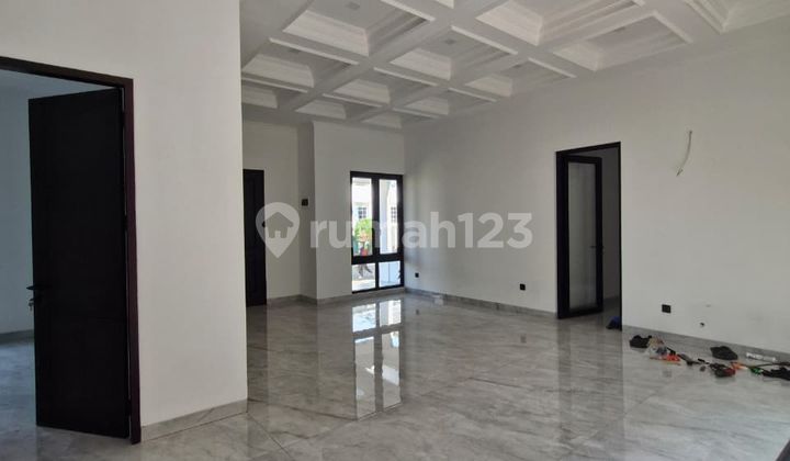 Swimming Pool!! Rumah BSD The Avani 2 Lantai Luas 234m2 Hoek 2