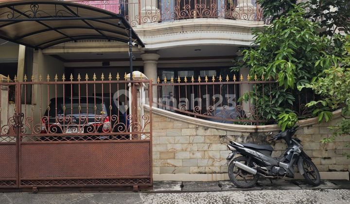 Rumah Taman Palem Lestari Luas 8X17 2 Lantai Siap Huni