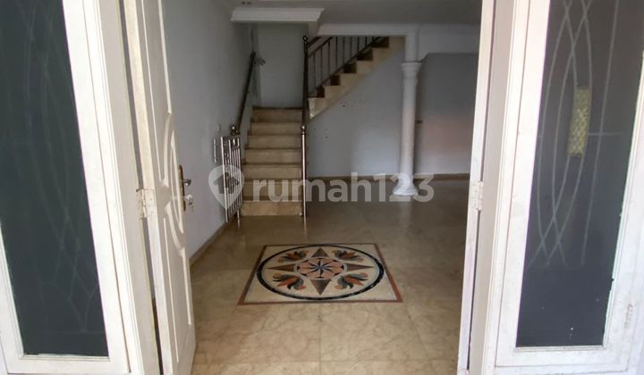 Disewakan Rumah 2 Lantai Di Grogol Limo Depok 2