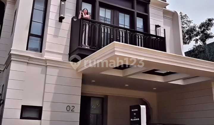 Rumah 2 Lantai Alegra Lippo Cikarang