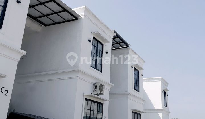 Sell Fast 2-Story House in Cibinong 2