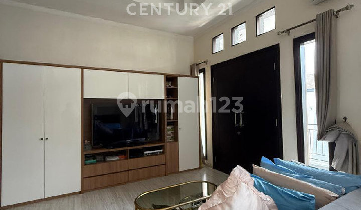 Rumah Manyar Permai Unit Cakep Lokasi Dekat Bbs Sis Pik