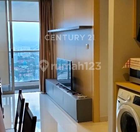 Disewakan Apartemen Cantik Taman Anggrek Resiidences