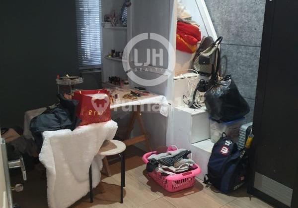 Ready-to-Occupy House in Puri Anjasmoro 2