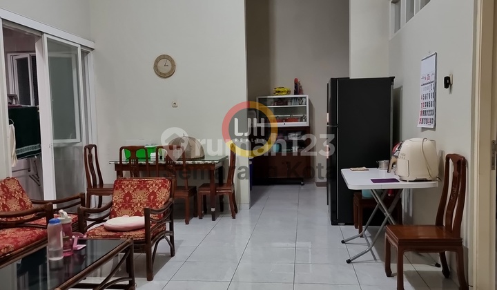 Rumah Tengah Kota, Jalan Tirtoyoso Batas 2