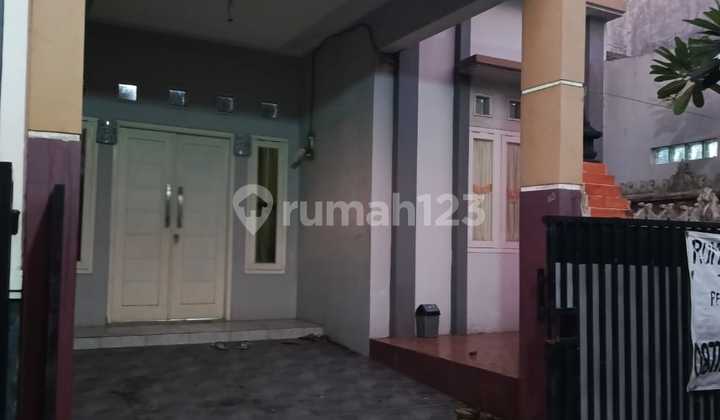 Luxury House for Sale at a Fantastic Price, Flood-Free. Strategic Location. 2