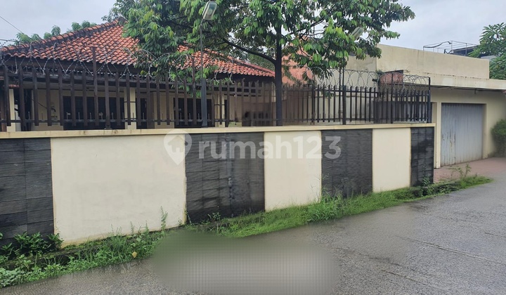 For Sale, Strategically Located House. Flood-Free 2