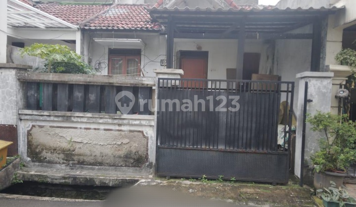 Dijual Rumah dengan Harga Miring dan Bebas Banjir Dijual Rumah dengan Harga Miring dan Bebas Banjir