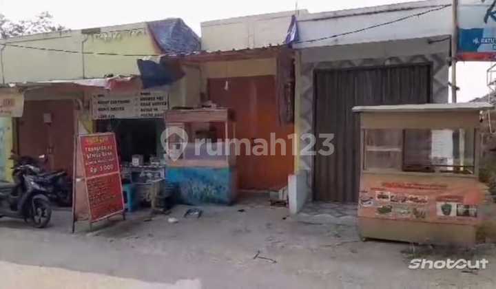 Dijual 3 Kontrakan Dan 1 Kios.penyewanya Sudah Ada Tinggal Melanjutkan. Rumah SHM di Cikupa