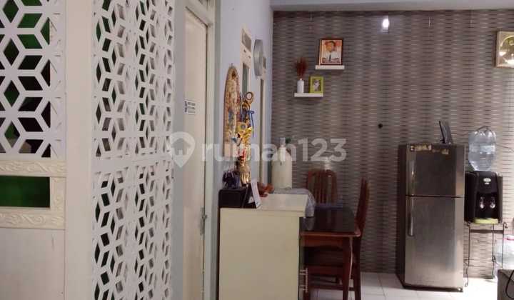 Ready-to-Live House for Sale, Flood-Free, Strategically Located 2