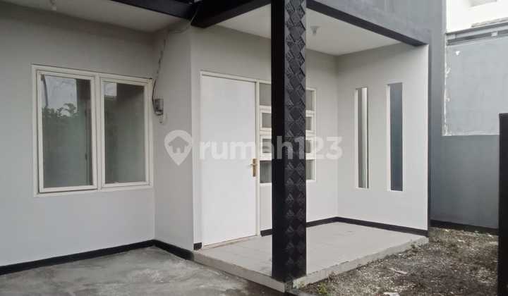 House with KPR Support 2 Million IDR Installment in a Strategic Location in Sidoarjo House with KPR Support 2 Million IDR Installment in a Strategic Location in Sidoarjo