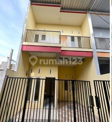Rumah 2 Lantai Support KPR Lokasi Strategis di Surabaya Rumah 2 Lantai Support KPR Lokasi Strategis di Surabaya