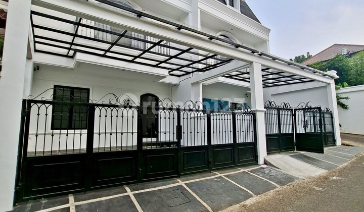 FOR SALE LEBAK BULUS  TOWNHOUSE JALAN KAKI KE FATMAWATI RAYA HARGA MULAI 2,595 M JARANG ADA  2