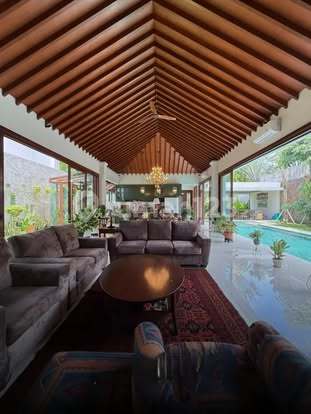 DIJUAL CIPETE RUMAH MODERN TROPICAL LUXURY  2